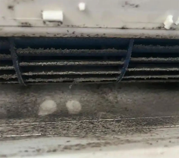 饶阳空调吹的风有股烧焦味是怎么回事